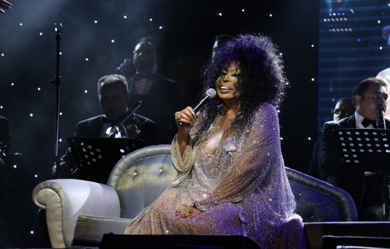 Bülent Ersoy evine Türk hamamı yaptıracak!