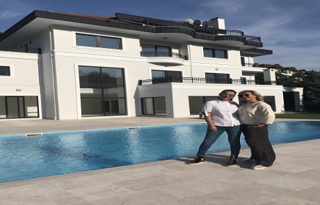 Demet Akalın Acarkent ten lüks villa satın aldı!