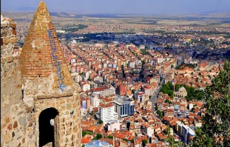 Afyonkarahisar'da 3.6 milyon TL'ye satılık arsa!