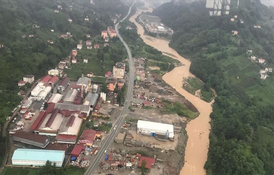 Rize deki selde 47 bina yıkıldı, 99 binada ağır hasar var!
