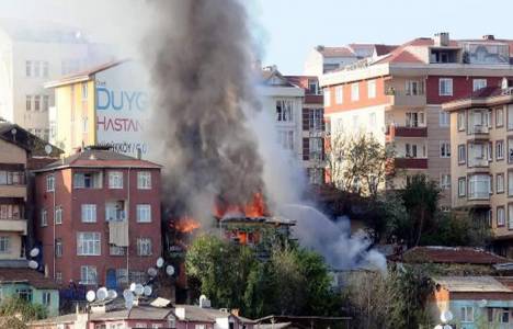 İstanbul Alibeyköy'de çıkan yangın korkuttu alevler köpükle söndürülebildi!