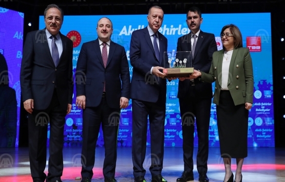 Şahsiyeti olmayan şehrin aklı da olmaz!