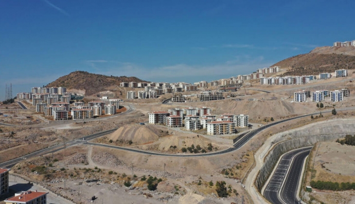 İzmir de depremzedeler için inşa edilen 4 bin 602 konut tamamlandı!