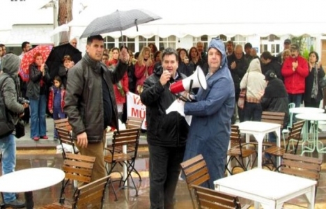 Alaçatılılar, tahliye kararına tepki gösterdi!