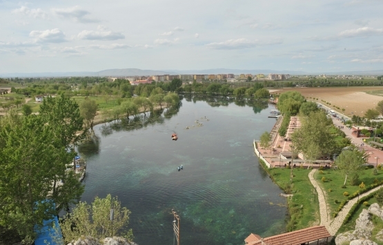 Ceyhan'da 11.6 milyon TL'ye icradan satılık iş hanı!