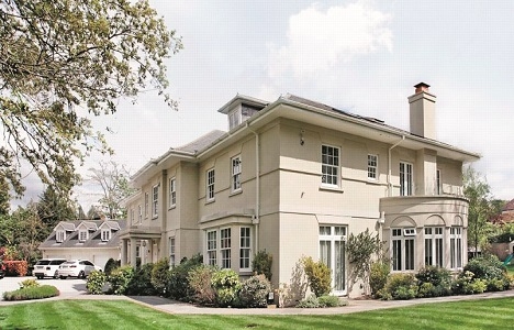 Dünyaca ünlü futbol yıldızlarının malikaneleri!