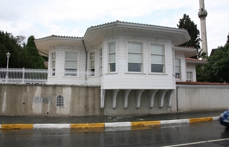 Emirgan Şerifler Yalısı nın arsası satılıyor!