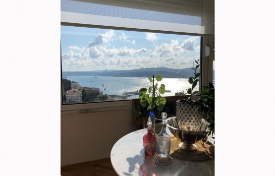 Derya Baykal 26 yıllık evinden taşındı!