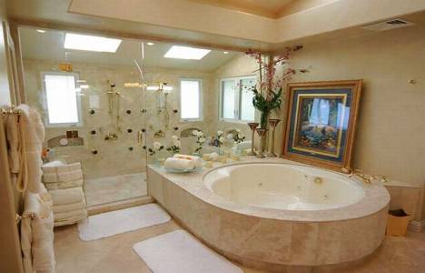 Konutların iç mekânları da Arapların taleplerine göre döşenmeye başladı!