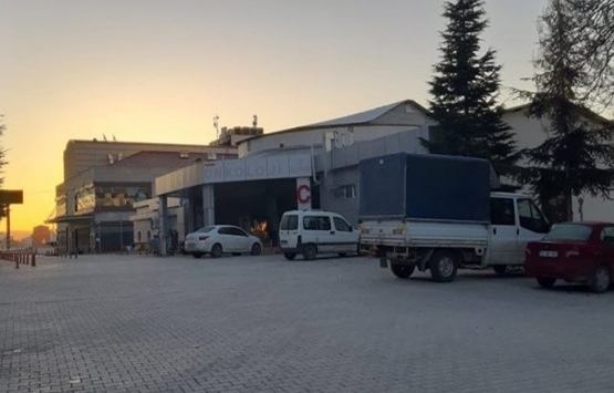 Elazığ'da atıl hastanede kalan depremzedeler konteynerlere taşınıyor!