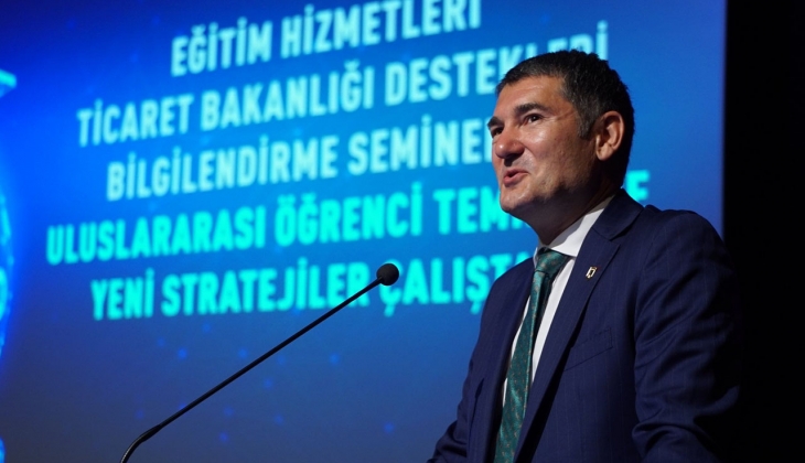 Çağrı Erhan kimdir? Hangi dilleri biliyor? Kaç yaşında?