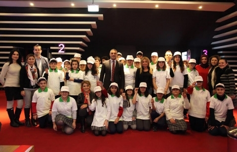 Ataşehir'de atık pil toplayan öğrenciler ödüllendirildi!