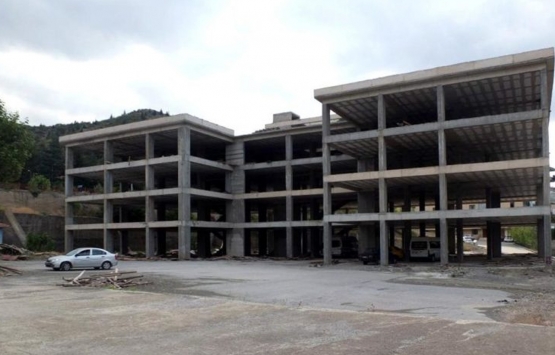 Çorum'da inşa edilen yeni üniversite binası depreme dayanıksız çıktı!