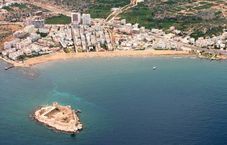 Kızkalesi, son 10 yılın en kalabalık bayramını yaşadı!