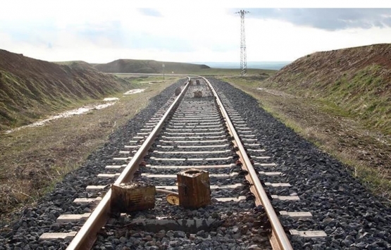 Türkmenistan ve Afganistan arasında Akina-Andhoy demir yolu hattı için ilk adım!