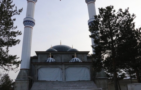Erzincan Aydınlık Evler Cami inşaatı tamamlanıyor!