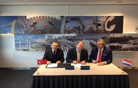 Ahmet Edip Uğur: Rotterdam asrın projesi!