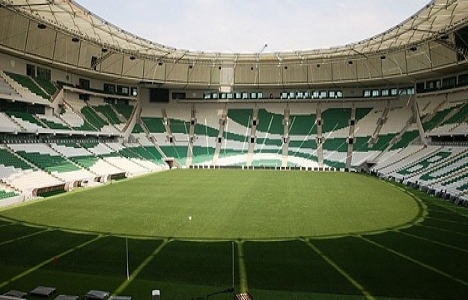 Timsah Arena nın açılışı ertelendi!