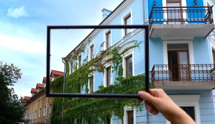 İstanbul da balkonları dökülen, çatlak kolonlu ve eğimli binada bile kiralar 20-25 bin TL! 