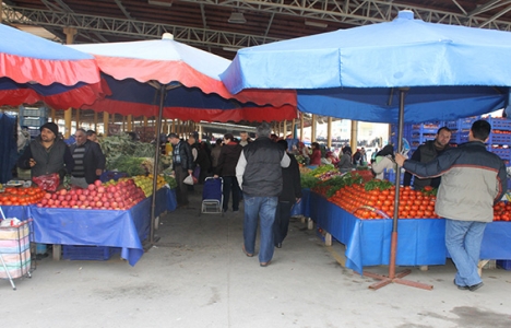 Aydın Söke'deki pazar yerlerine konut mu inşa edilecek!
