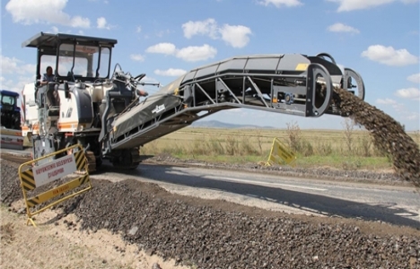 Eskişehir Belediyesi yollardaki bozuklukları gideriyor!