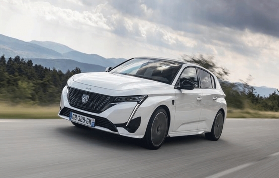 2022 yılında kadınların tercihi Peugeot 308!