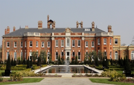 Mimar Ufuk Bahar: Milyarderlerin danışmanı!