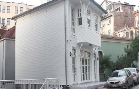 Kenan İmirzalıoğlu'nun bir bina daha alıp restore etti!