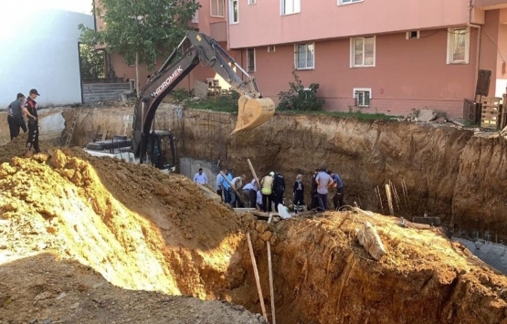 Sultanbeyli'de inşaat işçisi göçük altında kaldı!