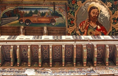 İşte Hindistanlı milyarderlerin görkemli konakları!