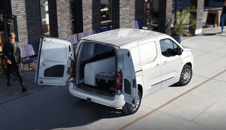 Toyota Proace City Cargo dan 15 bin 300 Türk Lirası indirim! İşte Mart 2022 Fiyat listesi...