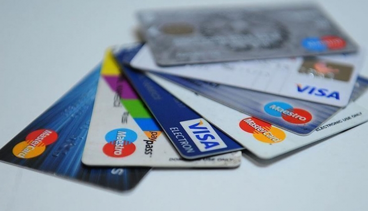Kredi kartı kullananlara kötü haber! Artık kredi kartı kullanmak isteyeceksiniz! Kredi kartı gecikme faizi arttı!