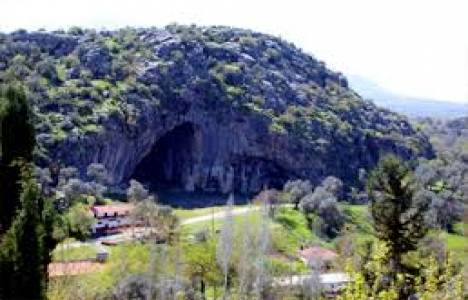 Girmeler Mağarası turistlerin uğrak noktası oldu!