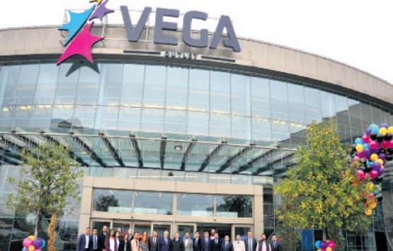 Eskişehir Vega Outlet AVM hizmete açıldı!