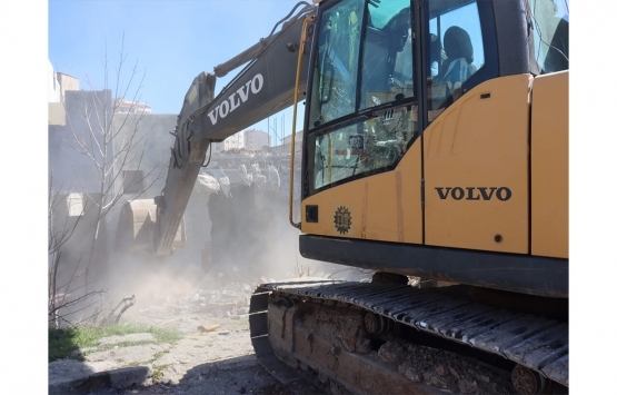 Adıyaman da 66 binanın yıkımı için çalışma başlatıldı!