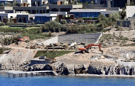 Bodrum daki imara aykırı yapıların yıkımı devam ediyor!