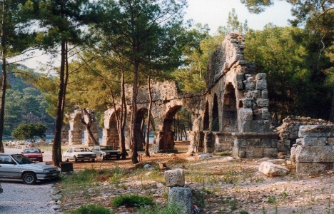 Selçuklu Av Köşkü'ndeki kazı çalışmalarında su sarnıcı bulundu!