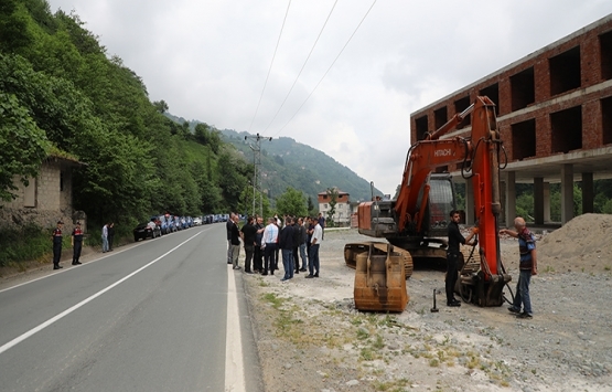 Rize Fırtına Vadisi'nde kaçak yapılar yıkılıyor!