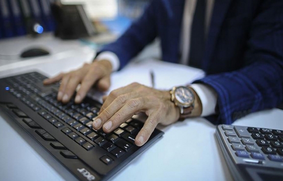 İş arayanlar dikkat! En az lise mezunu 1.877 personel alınacak!