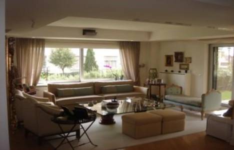 Beşiktaş Arya Evleri Sitesi'nde 1 milyon 600 bin TL'ye satılık daire!