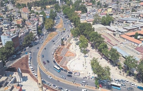 Kahramanmaraş Demokrasi Meydanı’nda çalışmalar son aşamada!