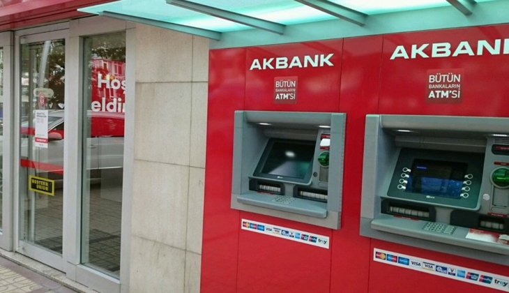 Milyonlarca kişi bu haberi bekliyordu! Emeklilerin yüzünü güldürecek haber Akbank tan geldi!