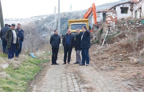 Dinar'da kentsel dönüşüm yıkımı başladı!