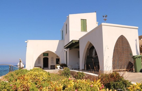 Kıbrıs'taki Sahabe Türbesi'nin yanına kumarhaneli otel yapılıyor!