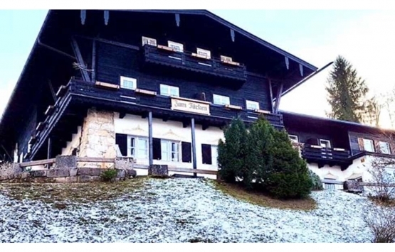 Almanya daki Türklere Doğru isimli otel 3.6 milyon euroya satılıyor!