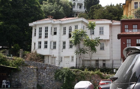 Oktay Kaynarca Rumelihisarı ndaki evini 8 milyon TL ye satıyor!