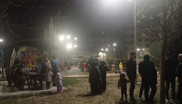 Deprem uzmanından çarpıcı açıklama: Doğu Anadolu ile Ölü Deniz kırıkları kudurdu! Konteyner evler ve çadırlarda kalın!