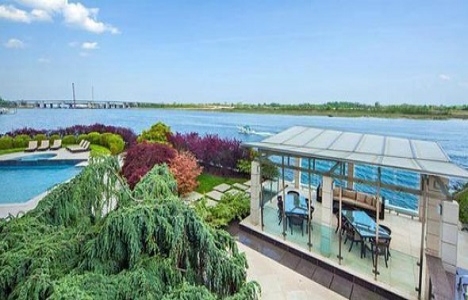 Kimsenin satın almak istemediği milyon dolarlık evler!