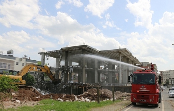 Batman da kaçak bir yapı daha yıkıldı!