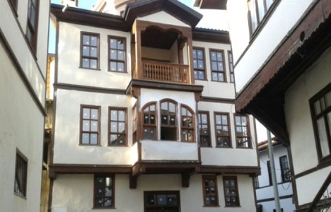 Taraklı'nın tarihi konakları turistlerin ilgi odağı!